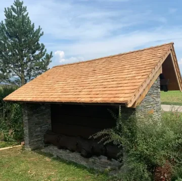 Schindeldach Hütte